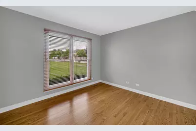 815 King Henry Lane, Saint Charles, IL 60174 - Photo 13