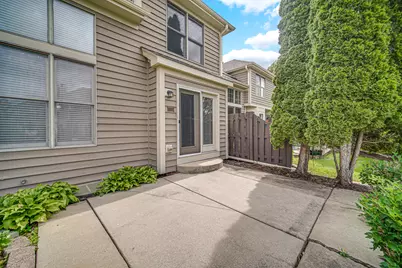 815 King Henry Lane, Saint Charles, IL 60174 - Photo 27