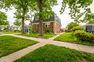 4521 S Wisconsin Ave, Forest View, IL 60402 - Photo 3