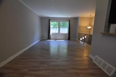 7852 Sprucewood Avenue, Woodridge, IL 60517 - Photo 11