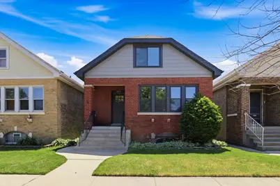4829 W Strong Street, Chicago, IL 60630 - Photo 1