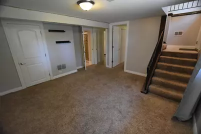 7852 Sprucewood Avenue, Woodridge, IL 60517 - Photo 33