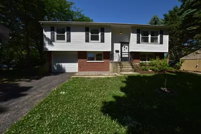 7852 Sprucewood Avenue, Woodridge, IL 60517 - Photo 1