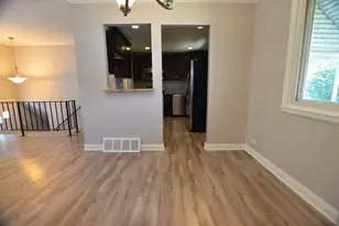 7852 Sprucewood Ave, Woodridge, IL 60517 - Photo 13