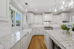 329 S Kenmore Ave, Elmhurst, IL 60126 - Photo 9