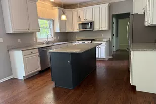 N551 W Weaver Cir, Geneva, IL 60134 - Photo 7