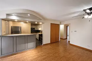 5324 Waterbury Dr, Crestwood, IL 60418 - Photo 5