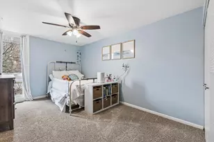 20 Oak Tree Ct, Elmhurst, IL 60126 - Photo 25