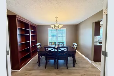 305 Prairieview Drive, Hudson, IL 61748 - Photo 7