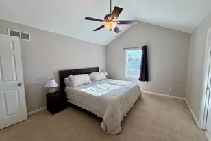 305 Prairie View Dr, Hudson, IL 61748 - Photo 17