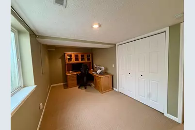 305 Prairieview Drive, Hudson, IL 61748 - Photo 29
