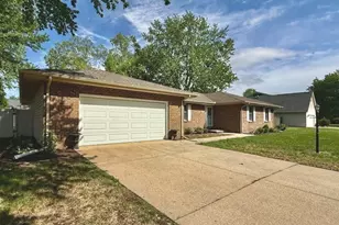 704 Wesley Ave, Savoy, IL 61874 - Photo 15