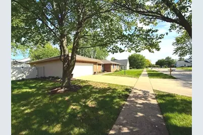 704 Wesley Avenue, Savoy, IL 61874 - Photo 5