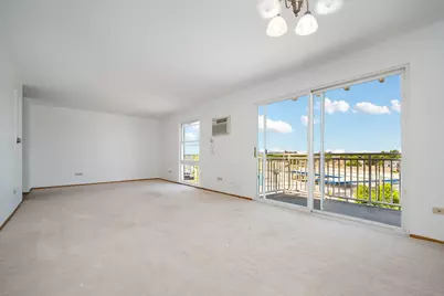 7225 W Higgins Avenue #502, Chicago, IL 60656 - Photo 3