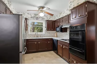 27W231 Bolles Avenue, Winfield, IL 60190 - Photo 7