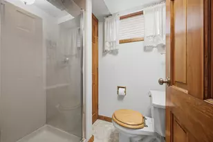 27W231 Bolles Ave, Winfield, IL 60190 - Photo 23
