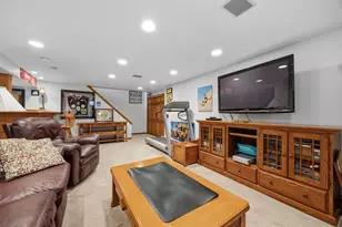 27W231 Bolles Ave, Winfield, IL 60190 - Photo 19