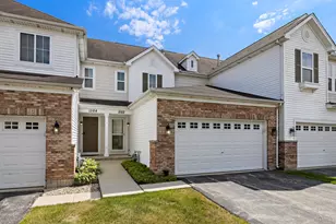 1582 Isle Royal Cir, Crystal Lake, IL 60014 - Photo 1