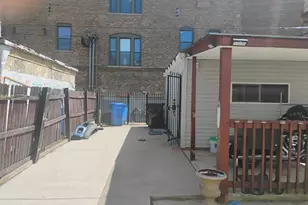 2441 N Hamlin Ave, Chicago, IL 60647 - Photo 33