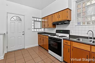 3018 W Gunnison St, Chicago, IL 60625 - Photo 5