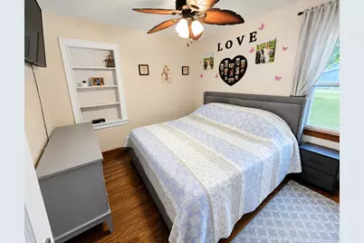 1309 13th Avenue, Sterling, IL 61081 - Photo 11