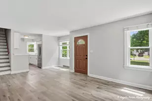 2618 Kashmiri Ave, McHenry, IL 60050 - Photo 3