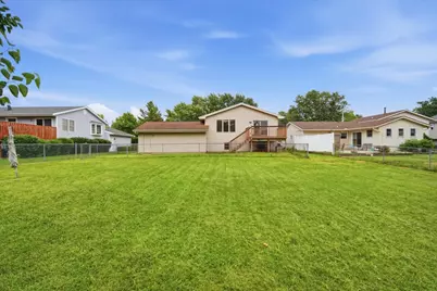 2710 E Washington Street, Bloomington, IL 61704 - Photo 25