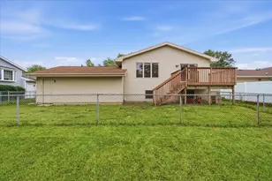 2710 E Washington St, Bloomington, IL 61704 - Photo 23