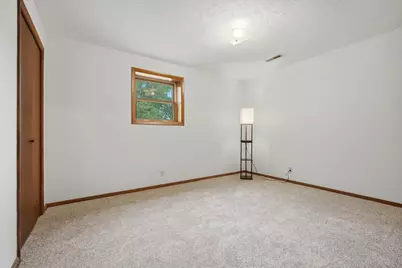2710 E Washington Street, Bloomington, IL 61704 - Photo 19