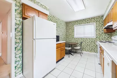 921 N Harold Avenue, Melrose Park, IL 60164 - Photo 15