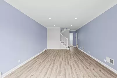 9411 S Springfield Avenue, Evergreen Park, IL 60805 - Photo 3