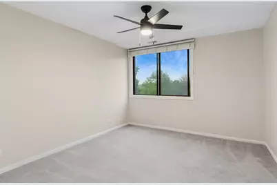 460 Raintree Court #2N, Glen Ellyn, IL 60137 - Photo 13