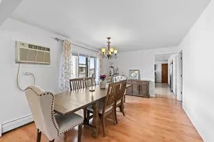 11201 S Helena Dr, Palos Hills, IL 60465 - Photo 23