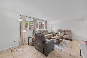 11201 S Helena Dr, Palos Hills, IL 60465 - Photo 35