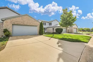 1212 Quail Run Dr, Savoy, IL 61874 - Photo 3