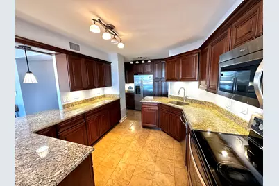 141 N La Grange Road #702, La Grange, IL 60525 - Photo 3