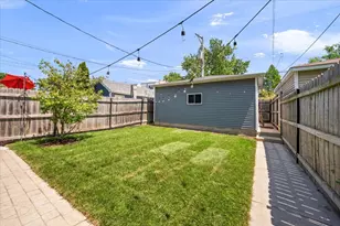 4137 N Lawndale Ave, Chicago, IL 60618 - Photo 31