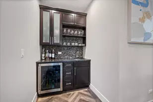 4137 N Lawndale Ave, Chicago, IL 60618 - Photo 11