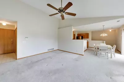365 Stonington Place #365, South Elgin, IL 60177 - Photo 3