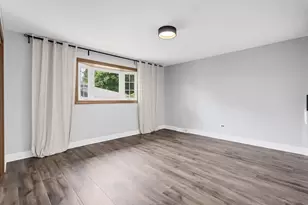7724 Knottingham Ln, Downers Grove, IL 60516 - Photo 19