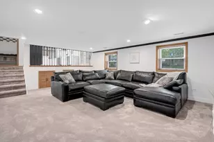 7724 Knottingham Ln, Downers Grove, IL 60516 - Photo 17