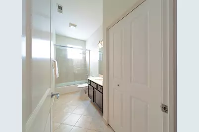 2243 N Lister Avenue #402, Chicago, IL 60614 - Photo 9