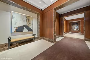 159 E Walton Pl, Chicago, IL 60611 - Photo 5