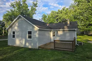 7602 Arbor Rd, Wonder Lake, IL 60097 - Photo 3
