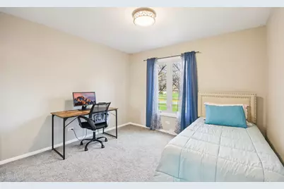941 W Army Trail Boulevard, Addison, IL 60101 - Photo 13