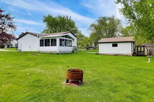 394 Pine Grove Ave, Gurnee, IL 60031 - Photo 23