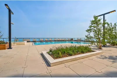 363 E Wacker Drive #6905, Chicago, IL 60601 - Photo 37