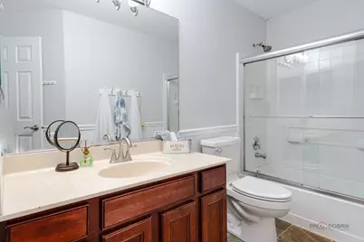538 W Seaton Drive, Round Lake, IL 60073 - Photo 17