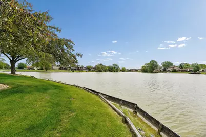 19726 Lake Shore Drive Court, Lynwood, IL 60411 - Photo 23