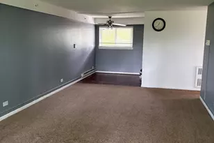 1840 W Hatherleigh Ct, Mount Prospect, IL 60056 - Photo 5
